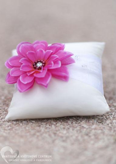 Polštářky na prstýnky